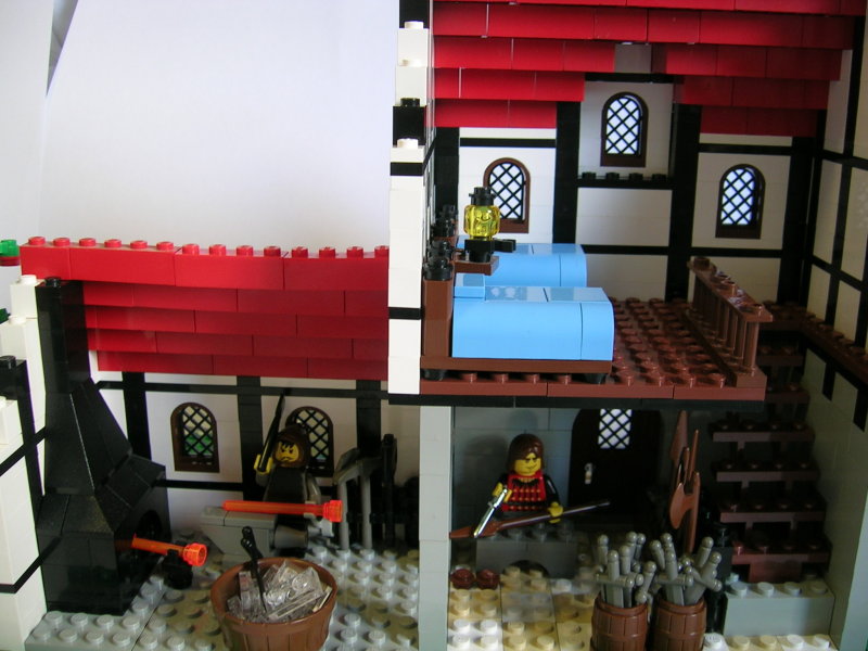 10_interior_of_weaponsmith_without_roof.jpg