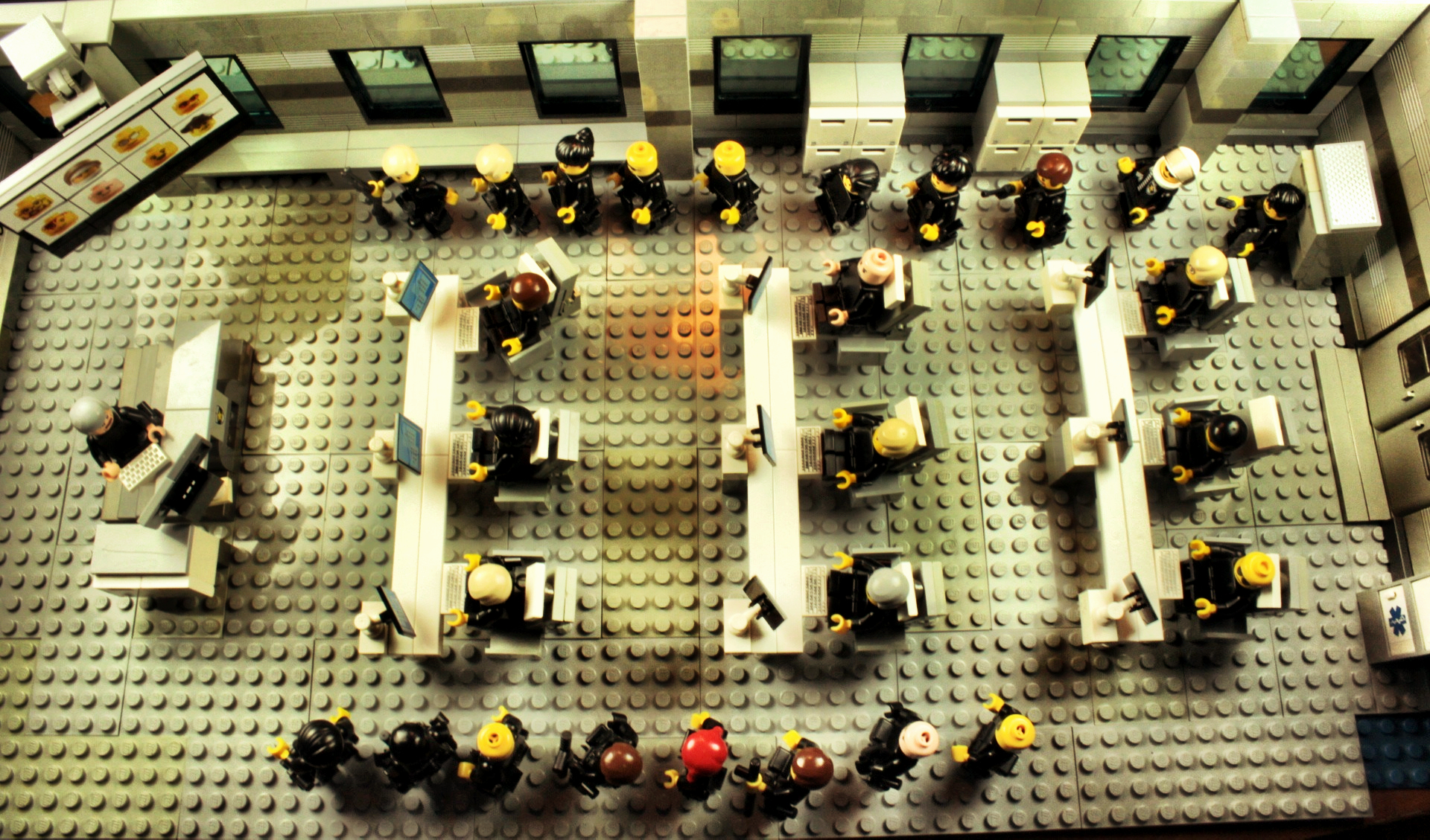 lego_police_briefing_room_12.jpg