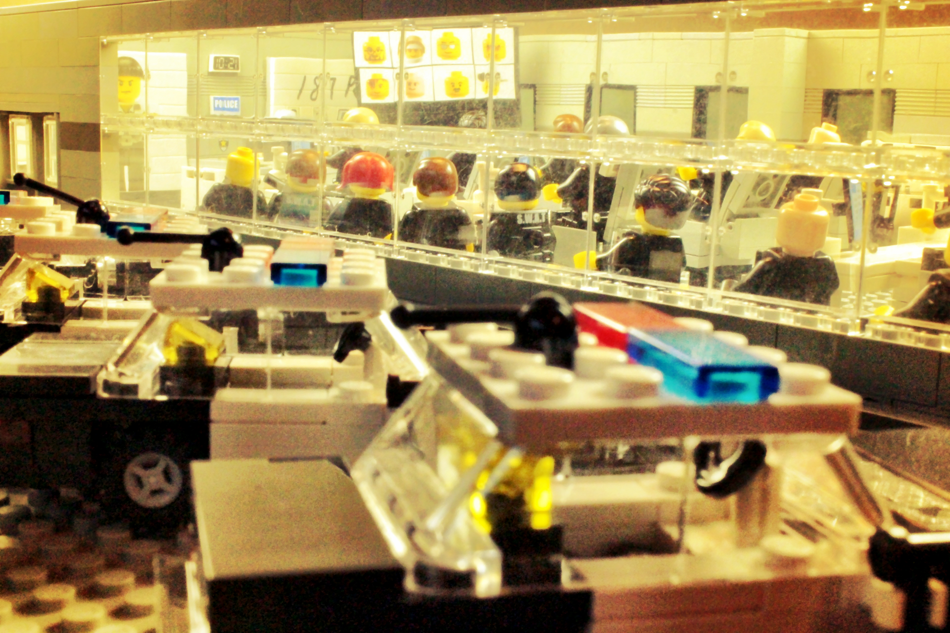 lego_police_briefing_room_18.jpg