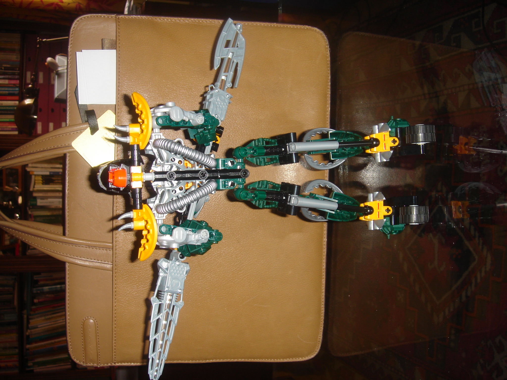 bionicle_umbra_pics_002.jpg