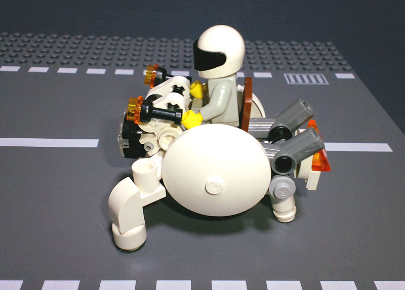 3legsmotorcycle_02.jpg