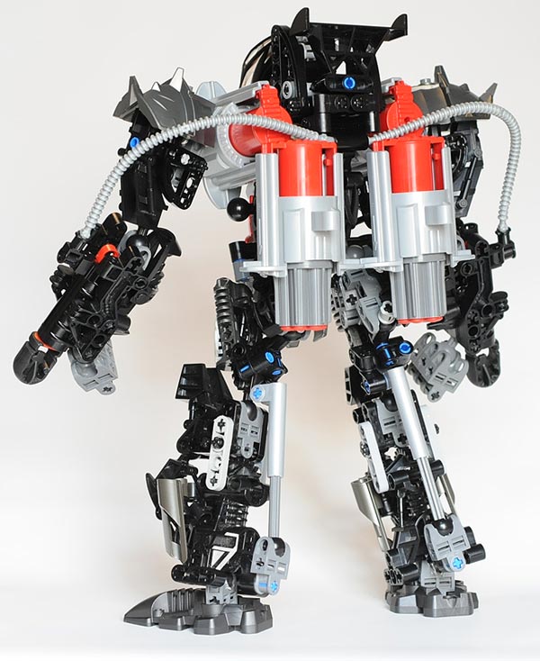 armed_02.jpg