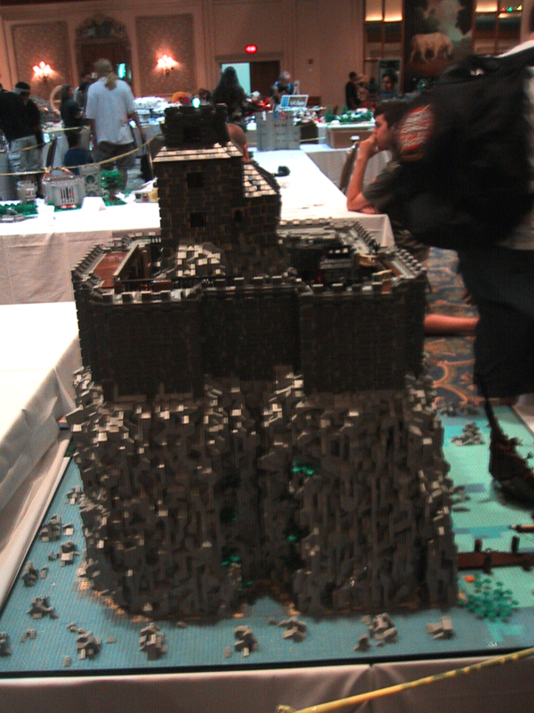 brickfest_august2006_general_02_decraemer.jpg