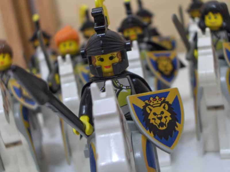 female_knights_003.jpg
