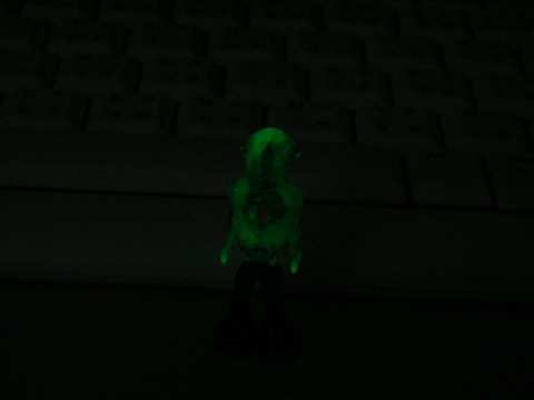 7695-12-alien.jpg