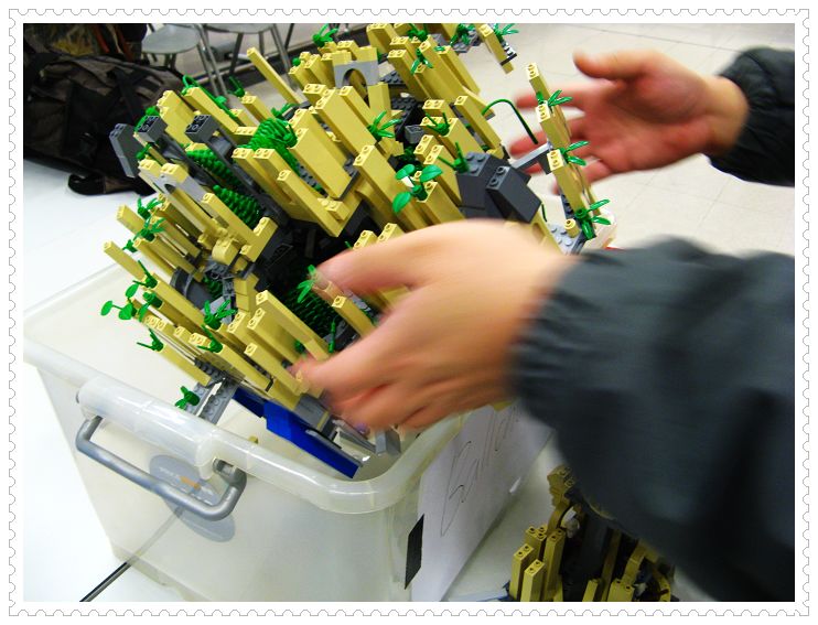 lego_at_cityu097.jpg
