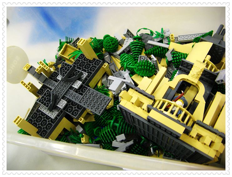 lego_at_cityu104.jpg