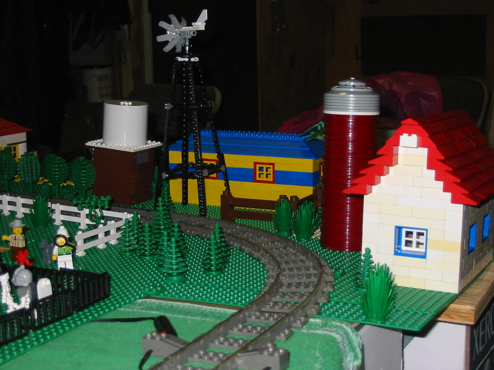 train-layout2004-036.jpg.jpg
