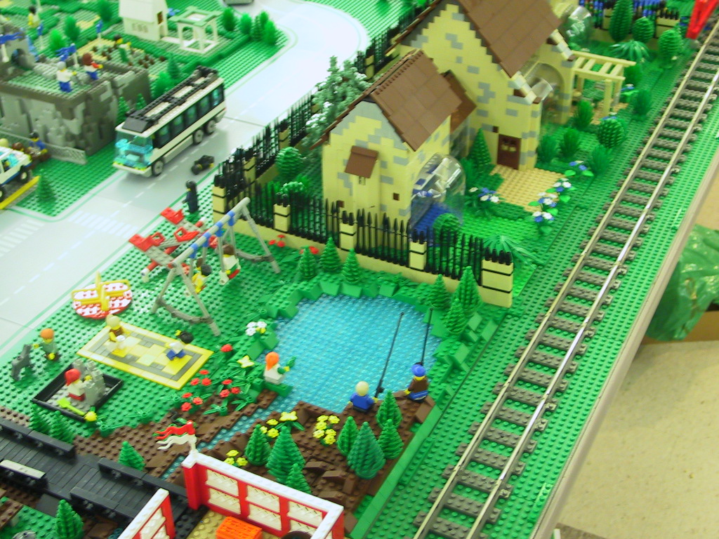 mansion-pond.jpg