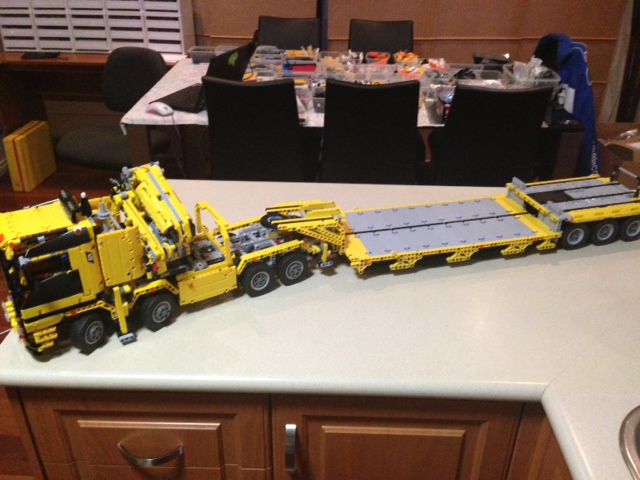 crane_truck_and_trailer_1.jpg