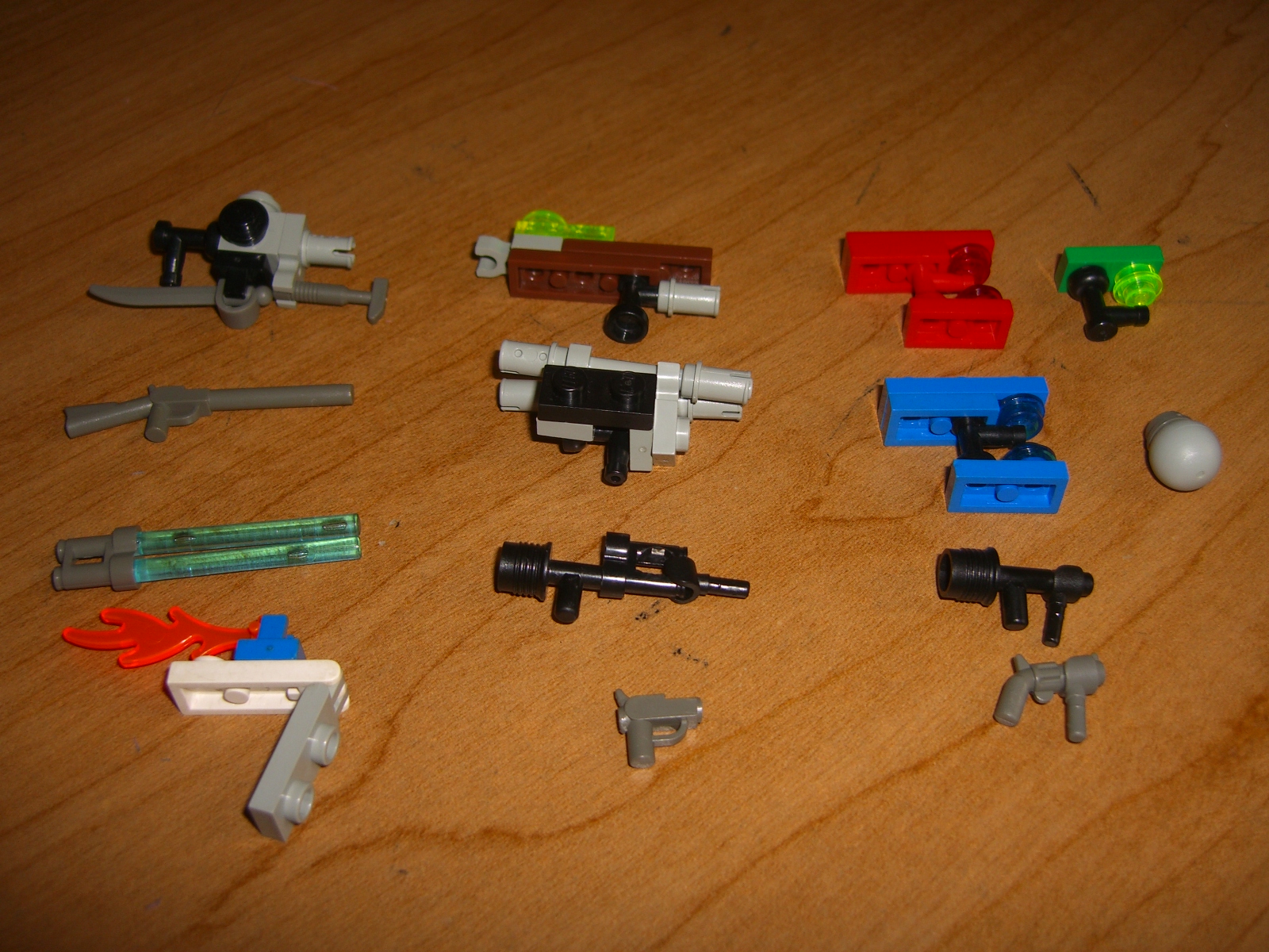 halo_weapons.jpg