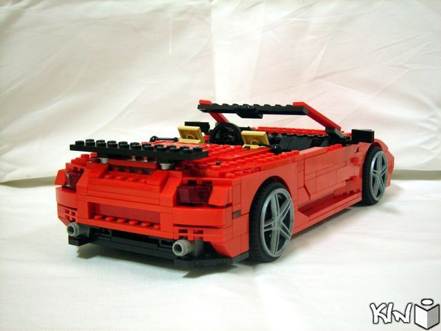 r-com_05.jpg
