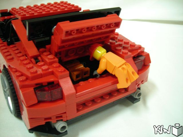 r-com_34.jpg