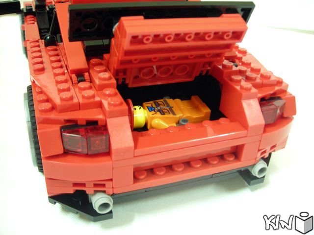r-com_35.jpg