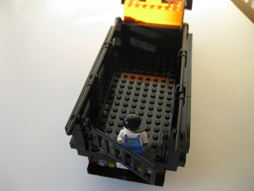 lego_utility_truck_1.jpg