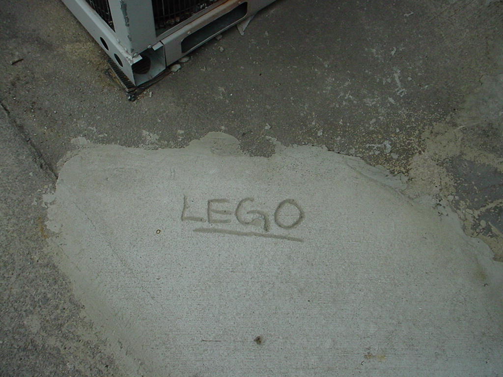 sidewalk-01.jpg