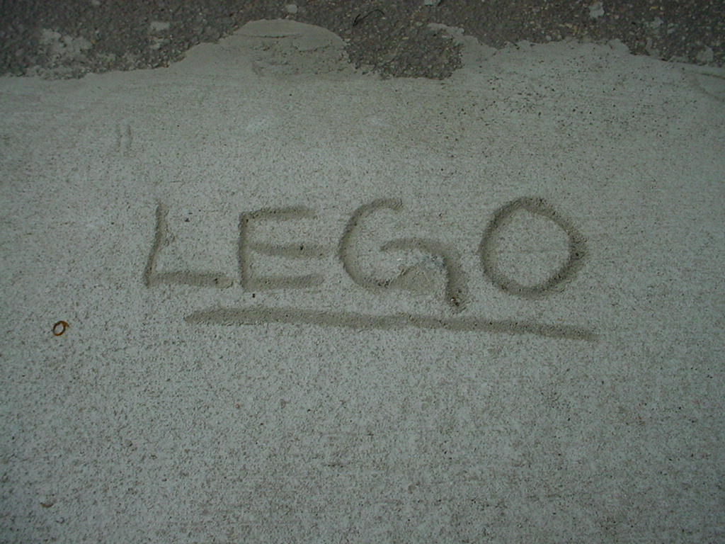 sidewalk-02.jpg