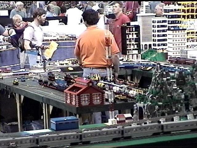 grnbrg0900sat2-14.jpg
