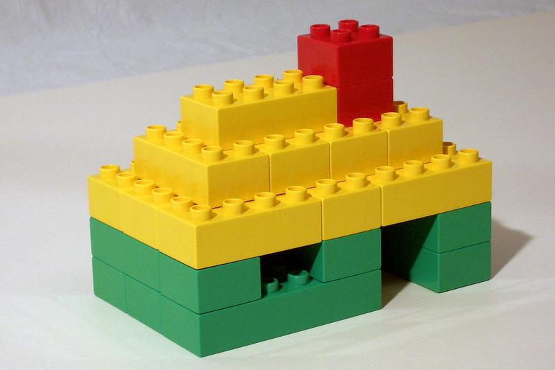 c63_duplo_house_1.jpg