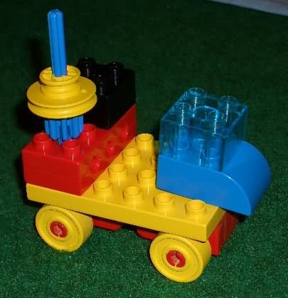 duplo_by_kids_5y_boss_car.jpg