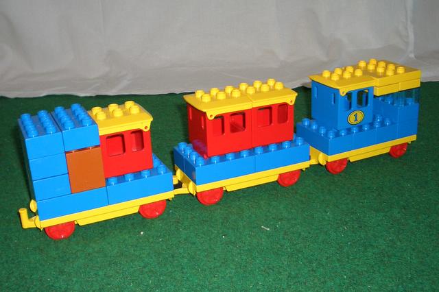 duplo_train_18.jpg