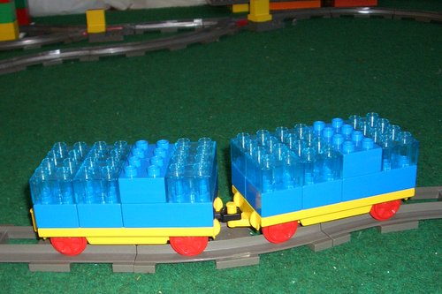 duplo_train_19.jpg