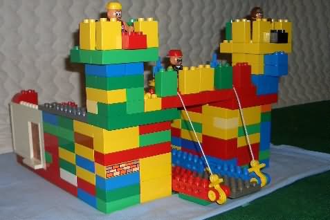 duplo_castle_c10.jpg