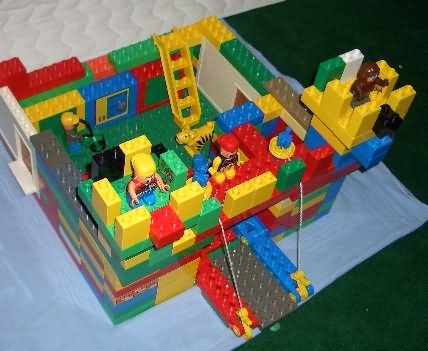 duplo_castle_c12.jpg