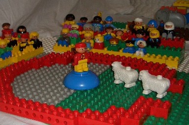 duplo_circus_08_sheep.jpg