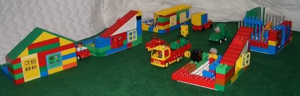 a32-duplo-house-houses.jpg