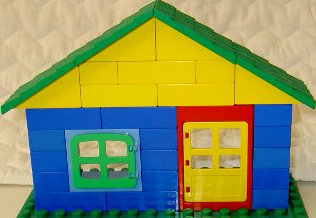 duplo_house_small_house.jpg