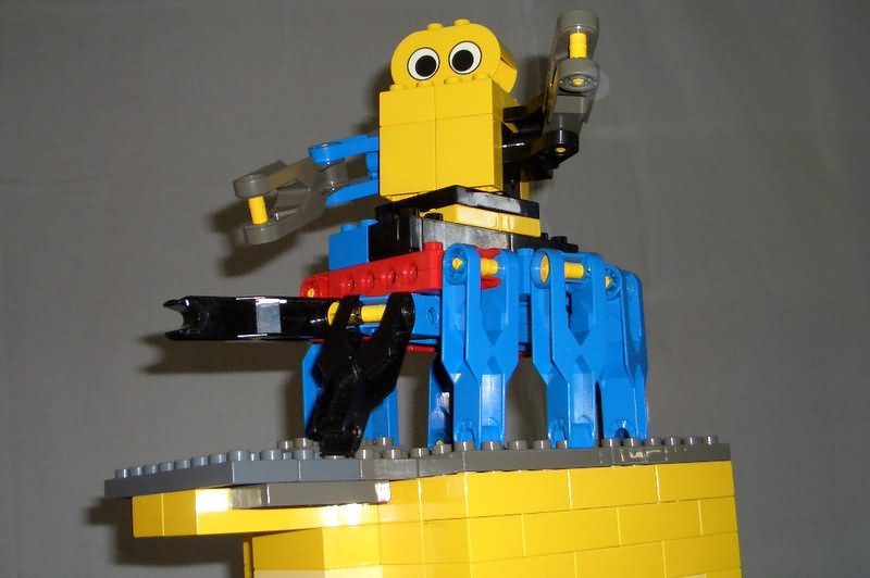duplo_skyscrapers_b43_mech.jpg