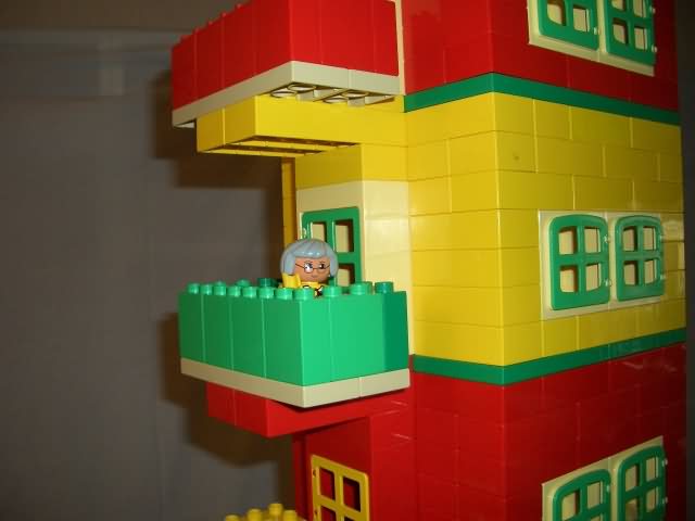 duplo_skyscrapers_f11b.jpg
