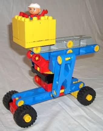 duplo_toolo_26a_lift_1a.jpg