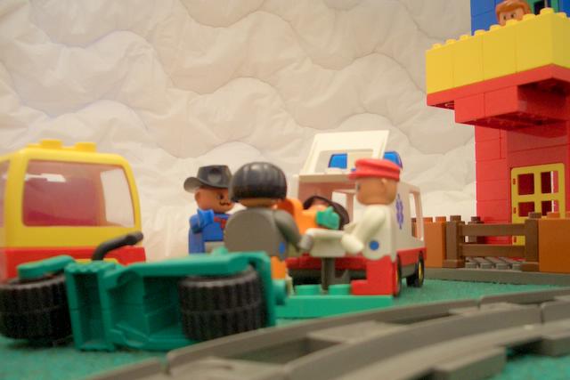 duplo-town-movie-36-accident.jpg