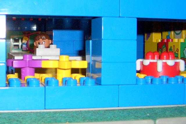 duplo-town-t13-super-market.jpg