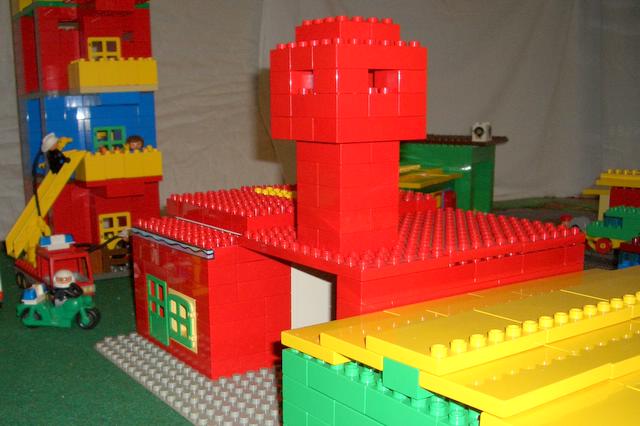 duplo-town-t17-fire-station.jpg