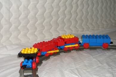 duplo_train_big_engine_c35.jpg