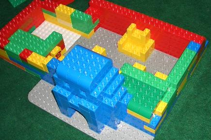 duplo_phantom_skull_cave_02.jpg