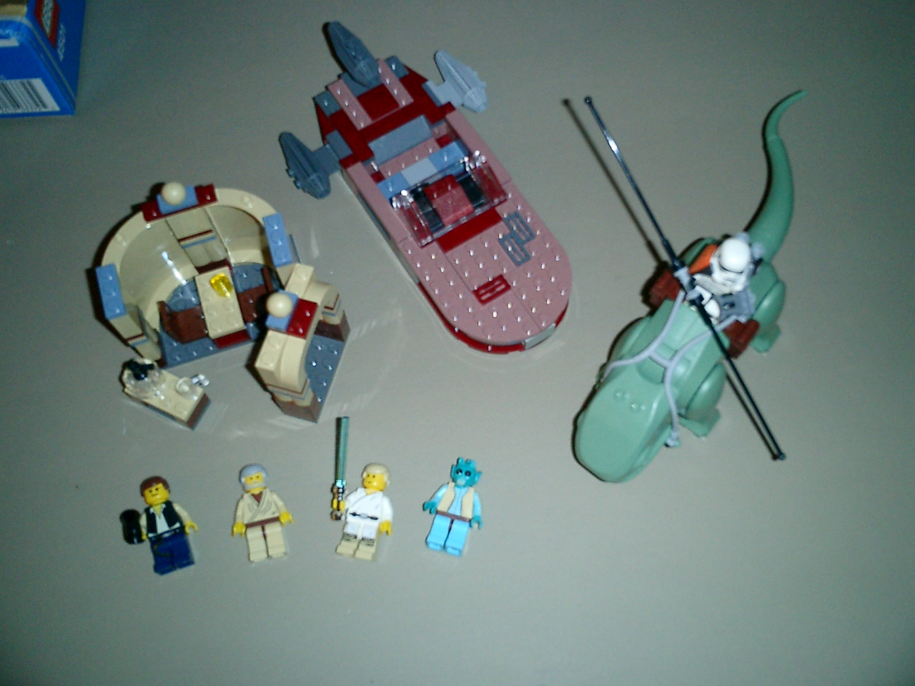 4501_-_mos_eisley_cantina.jpg