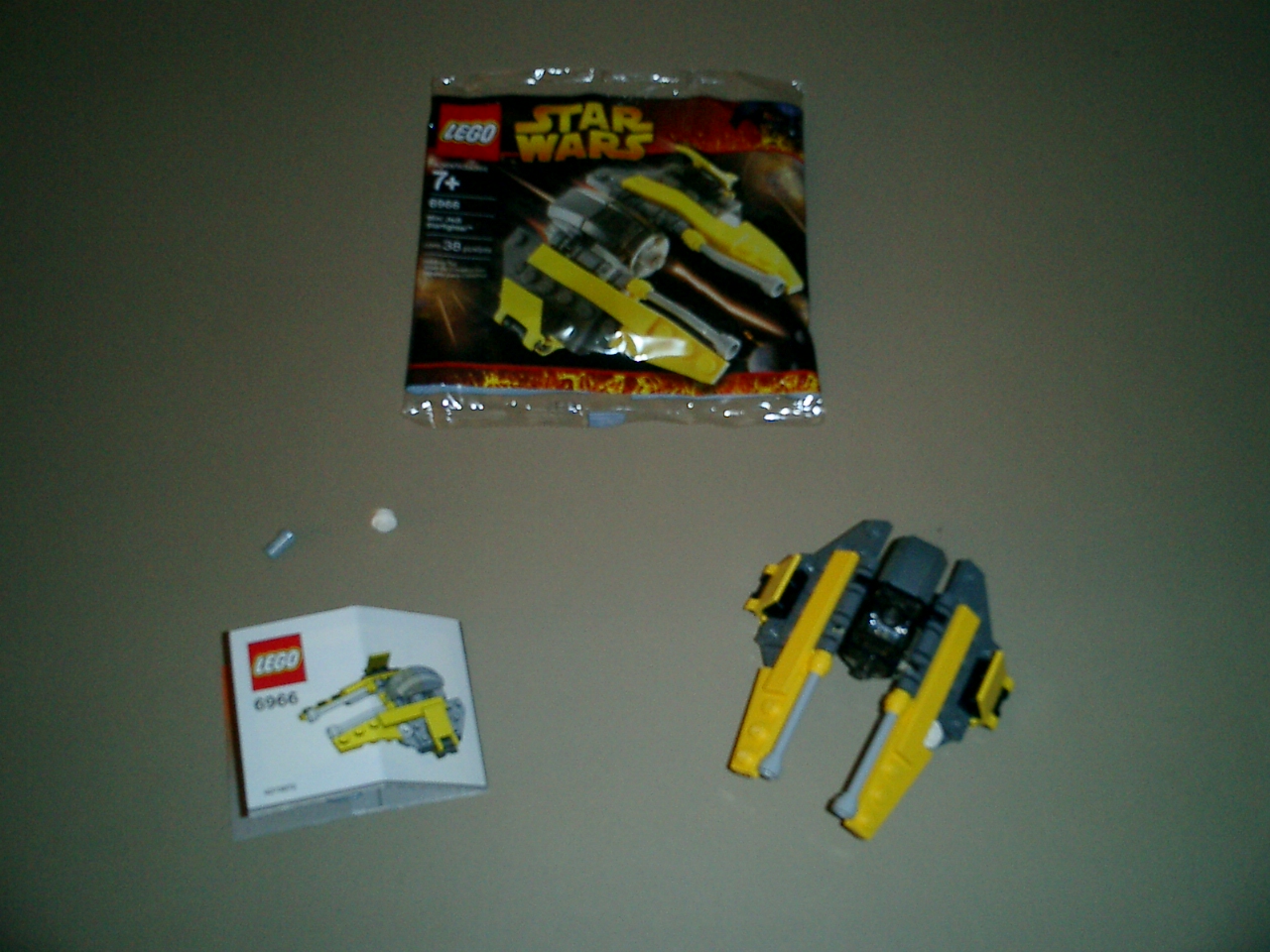 6966_-_mini_jedi_starfighter.jpg