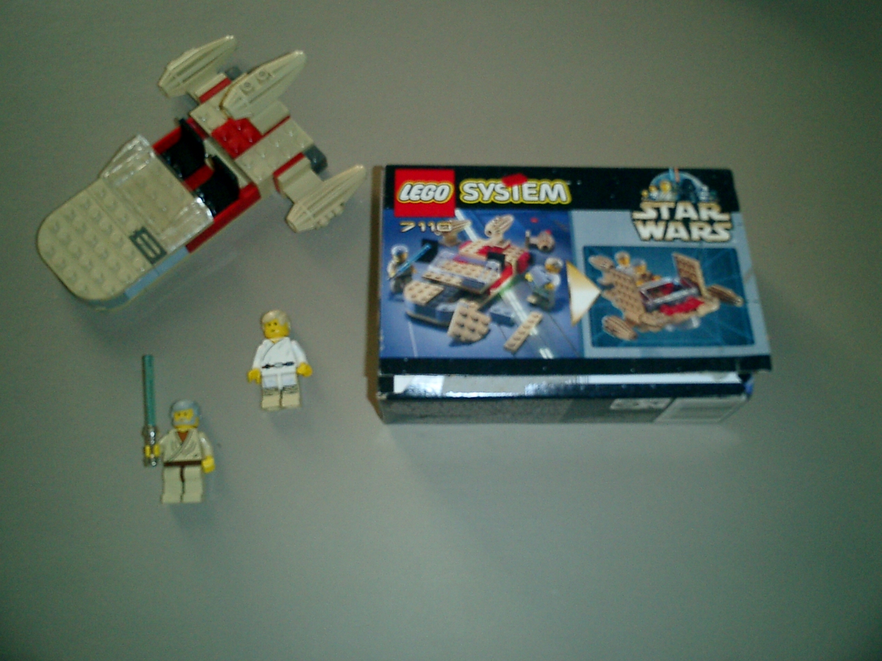 7110_-_landspeeder.jpg