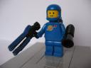 lego_-_custom_-_old_spaceman_but_new_gun_002.jpg