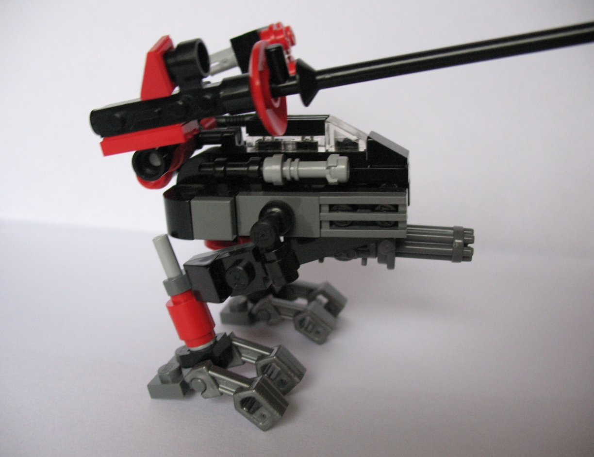 lego_-_mini_mech_mk_1_-_003.jpg