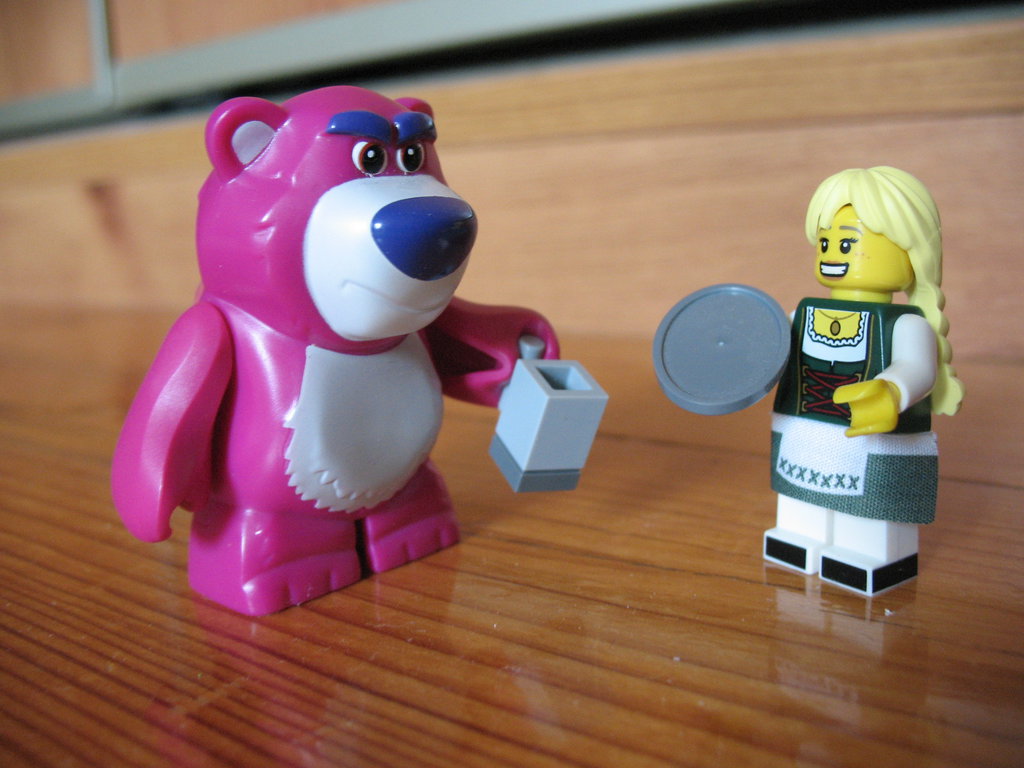 lego_-_next_beer_for_bear.jpg