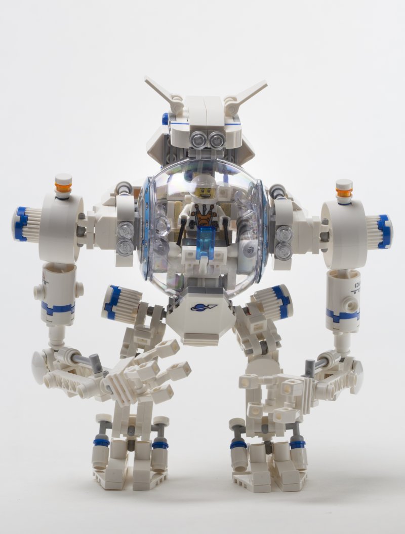 space_multitool_mech_001.jpg