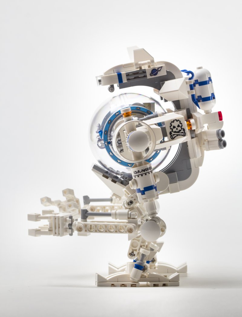 space_multitool_mech_002.jpg
