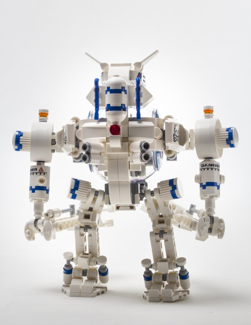 space_multitool_mech_003.jpg