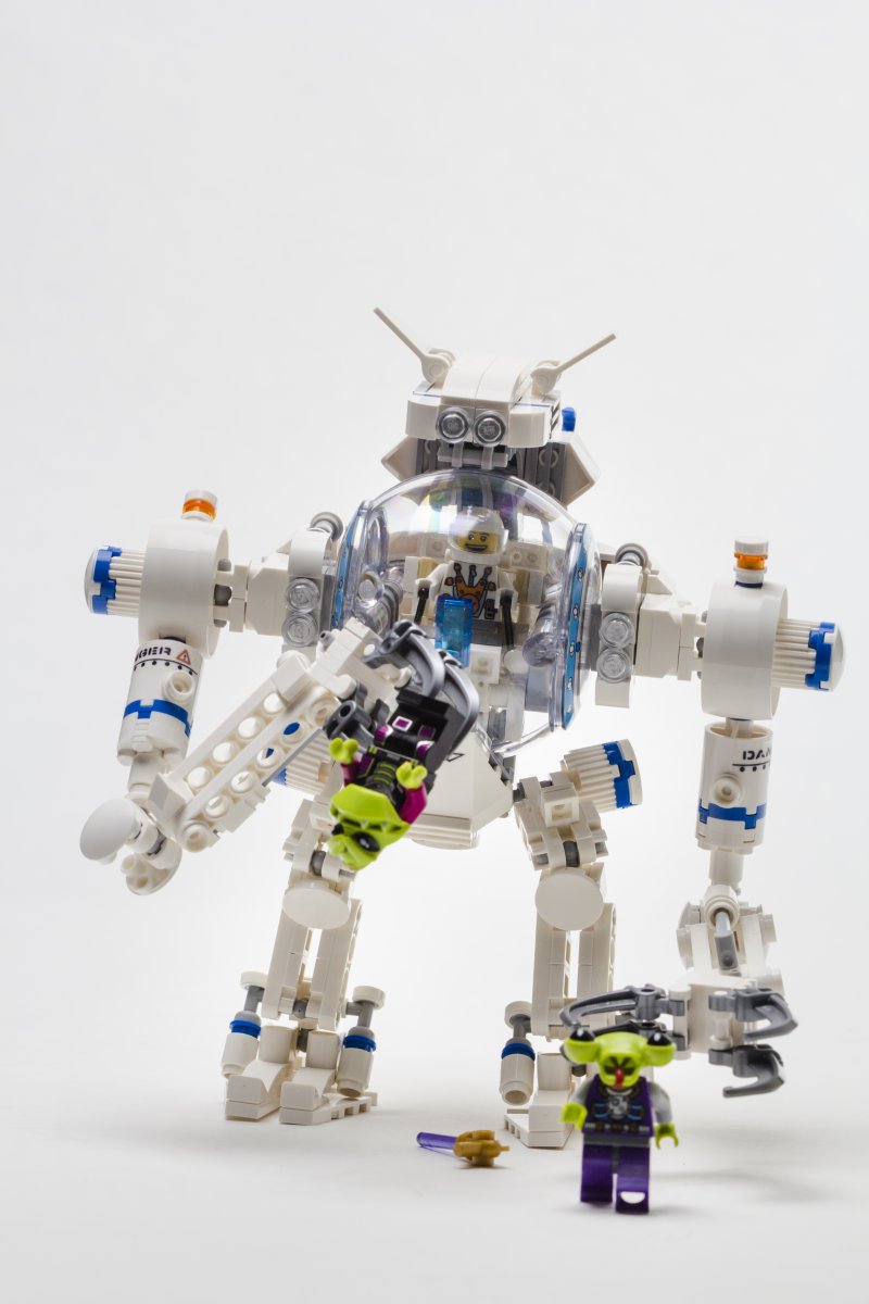 space_multitool_mech_012.jpg