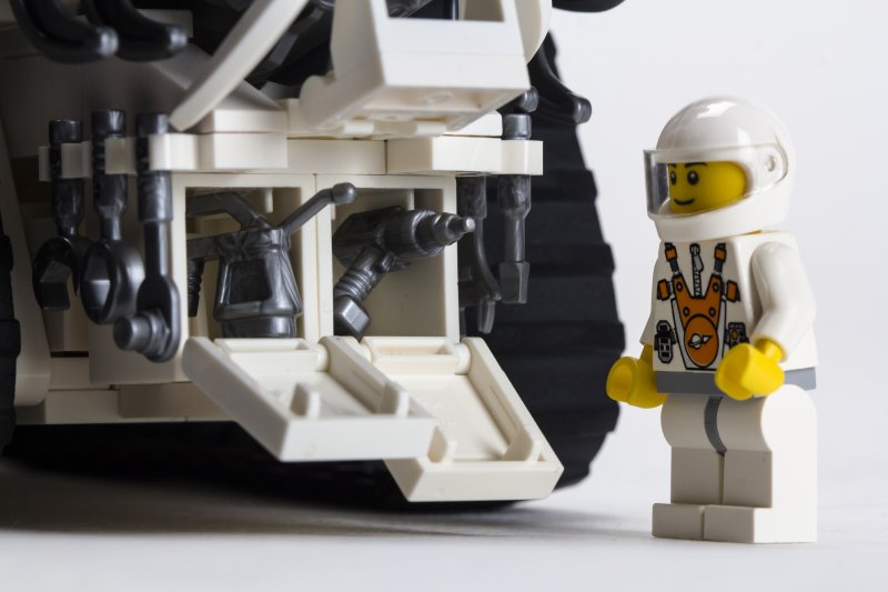 space_multitool_mech_021.jpg